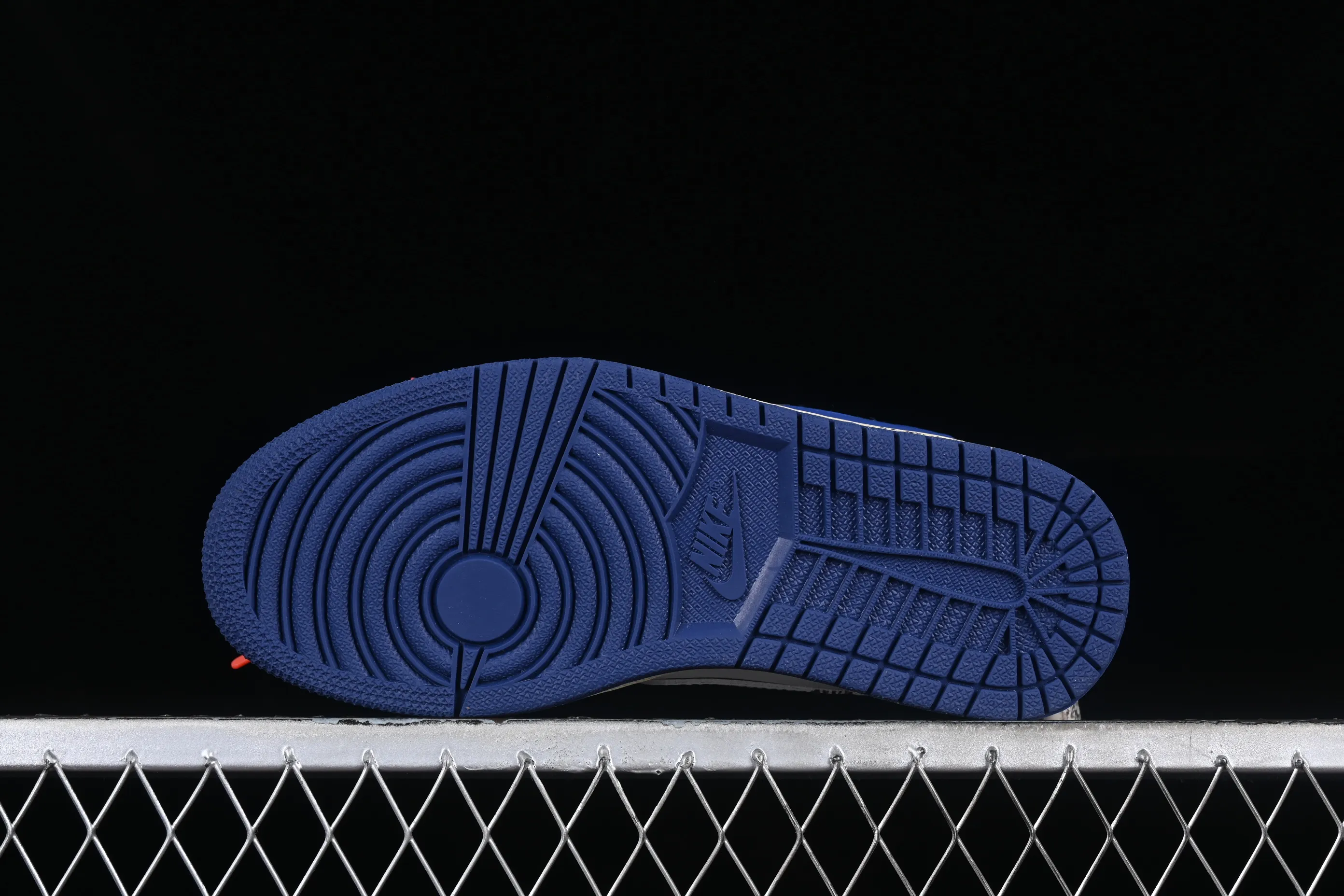 All categories Air Jordan Jordan series basketball shoes Air Jordan 1 Low Travis Scott x Air Jordan 1 Low OG AJ1 Joe 1 undercut low top DH7890-111
